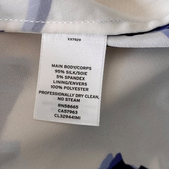 Classiques Entier Silk Top Size M Sleeveless V Neck White Blue Coastal - Picture 6 of 7